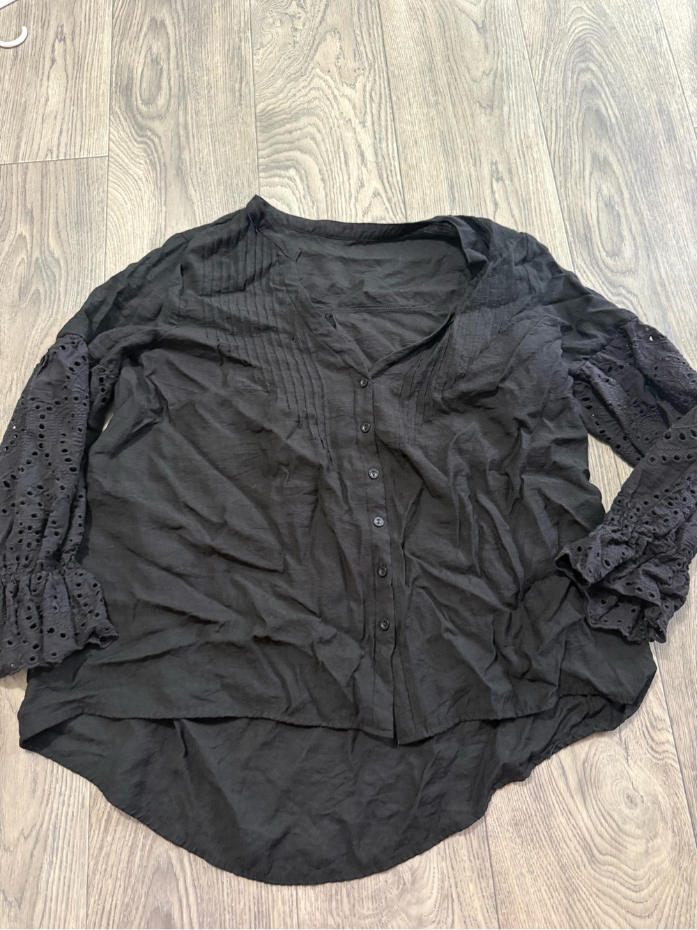 Black Eyelet Sleeve Button-Down Blouse Size XL